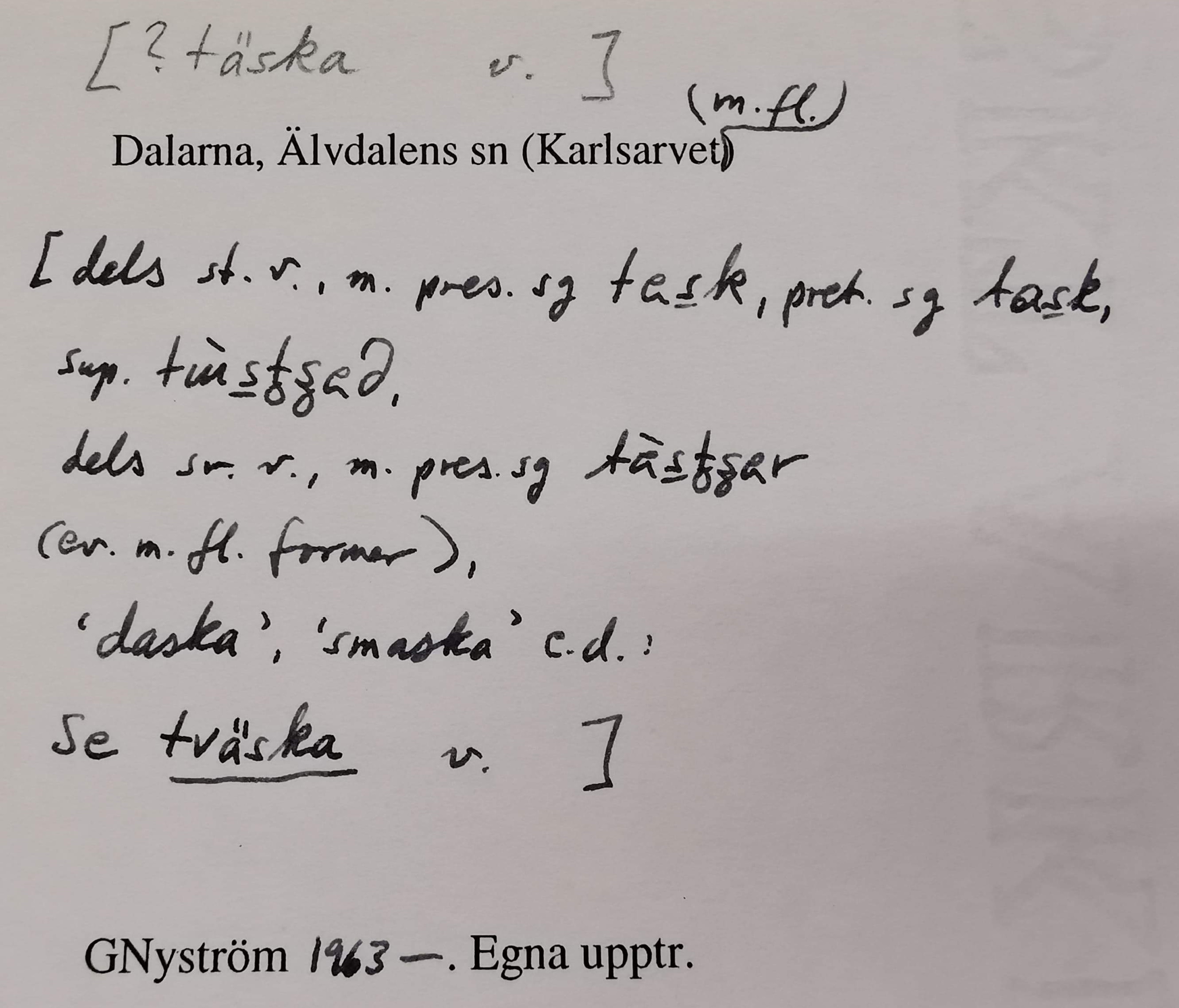 täska